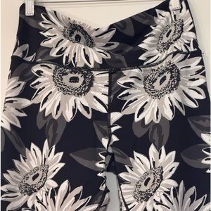 COPY - HIGH WAIST SUNFLOWER PRINT LEGGINGS